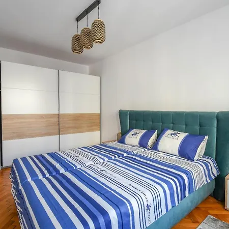Rum Apartment Apartamento *
