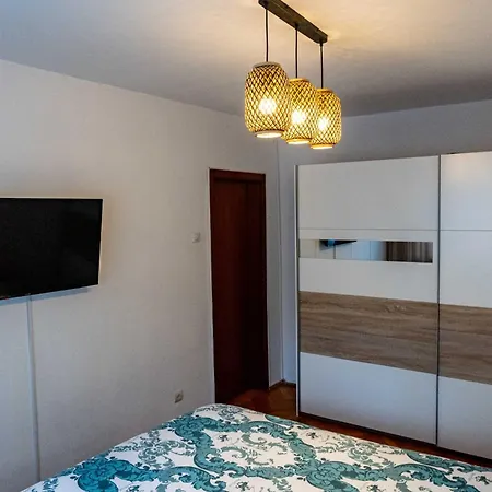 Rum Apartment Апартаменти Клуж-Напока